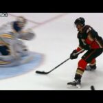 Wagner streaks in to score short-handed breakaway on Sabres