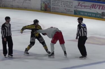 Hockey Fight : Alexandre MALLET #92 Vs Will THOMPSON #4