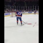 Mat Barzal Pregame Warmups