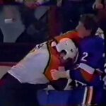 Dave Brown vs Clark Gillies & Bob Nystrom pusses out