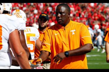 Larry Scott reviews Vols' 1st win of 2017