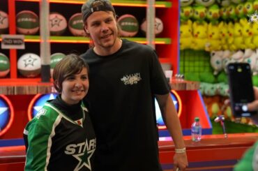 Dallas Stars Victory Club Member Night at Six Flags