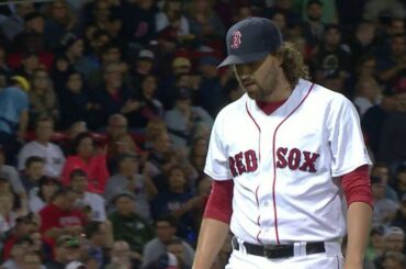 NYY@BOS: Hembree retires Austin, strands a pair