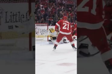 Austin Czarnik Sets Up Alex Debrincat Goal🔥| Detroit Red Wings vs Pittsburgh Penguins