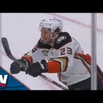 Ducks' Mason McTavish Exits Penalty Box To Score Shorthanded Go-Ahead Goal With 12 Seconds Left