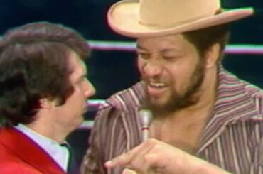 Ernie Ladd gets heated with Vince McMahon: All-Star Wrestling, January 7, 1976 (WWE Network)