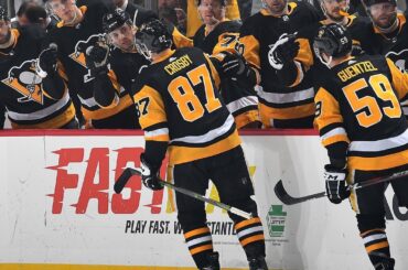 Sidney Crosby reaches 100 points on Jake Guentzel's 40th goal