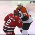 Hockeyfighters.cz  Fedoruk vs Gleason.wmv