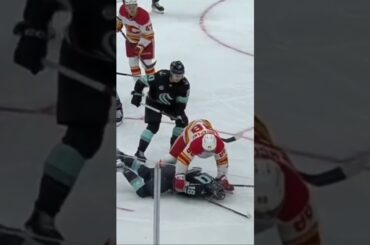 Mangiapane cross-checked Jared McCann's head into the ice #hockeyhighlights #hockeytime #hockey