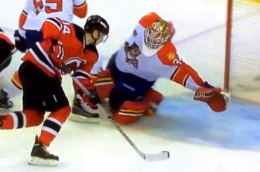 Adam Henrique robbed by Tim Thomas - Florida Panthers at New Jersey Devils 1/11/14