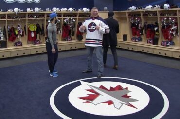 Gotta See It: Jets players freak out as Brock Lesnar breaks sacred dressing room rule