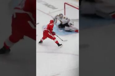 Robby Fabbri’s Speedy & Skillful Goal vs Chicago Blackhawks🤯 #detroitredwings