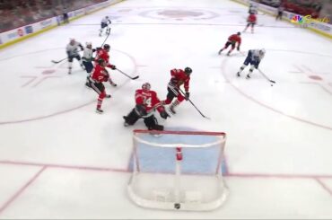 Petr Mrázek makes INSANE stick save vs Canucks (12/17/2023)