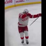 Jake Walman hits the griddy after OT goal #hockeyhighlights #hockeytime #nhl #hockeygoals