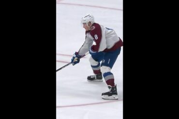 Cale Makar vs Jordan Binnington: Penalty Shot 👀