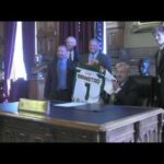 Iowa Governor Honors USHL Sioux City Musketeers