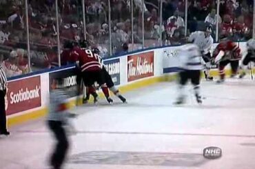 Zack Kassian pots empty-net goal to seal Canada's 2011 WJC quarterfinal win over Switzerland 1/2/11