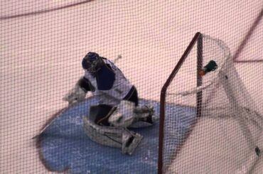 Brian Elliott warms up during the Blues @ Senators hockey game