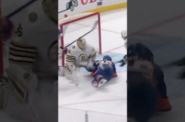 Ullmark with the HUGE denial(s)! 🛑🛑🛑