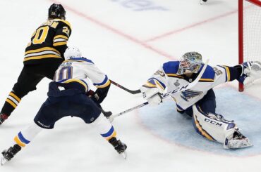 Jordan Binnington makes unreal pad save!