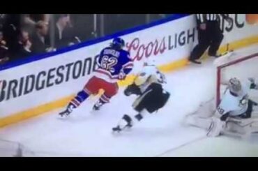 David Perron slashed Carl Hagelin (April 16th 2015)