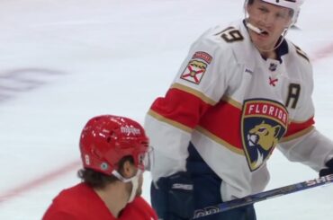 Matthew Tkachuk shoves Ben Chiarot after Panthers score