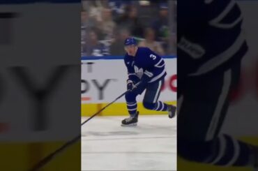 William Nylander Flips A Perfect Pass To Calle Jarnkrok For A Goal