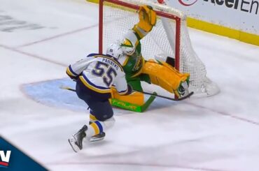 Wild's Marc-Andre Fleury Robs Blues' Colton Parayko with Flashy Glove Save