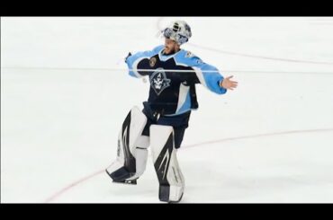 Milwaukee Admirals Yaroslav Askarov wins it in the shootout