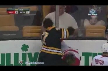 David McIntyre vs Torey Krug Sep 19, 2013