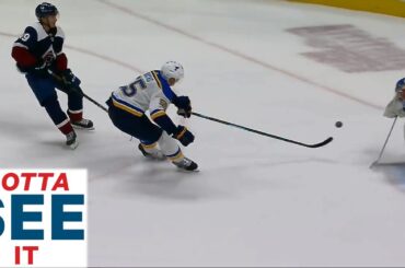 GOTTA SEE IT: Colton Parayko Uses One Arm To Score Blues’ OT Winner