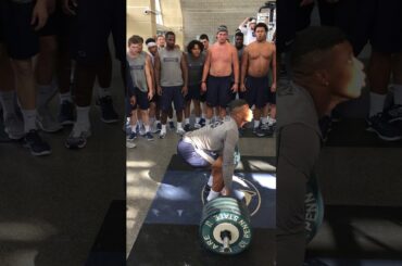 Saquon Barkley Power Cleans 405 | #Shorts