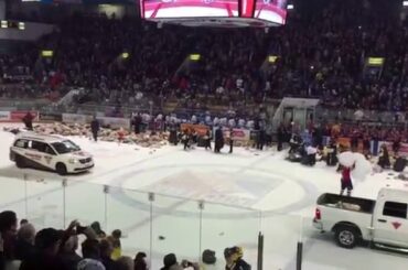 Kitchener Rangers Teddy Bear toss 2015