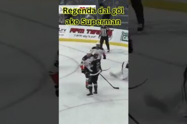 Pavol Regenda strelil úžasný gól v páde #regenda #ahl #sk #hokej