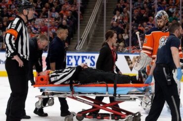 Referee Steve Kozari Collides With Hayden Fleury