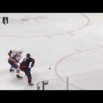 Semyon Varlamov stops Svechnikov's shot from close in game 1 vs Islanders (20 apr 2024)