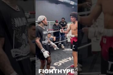 GERVONTA DAVIS FIRST RYAN GARCIA SPARRING LOOK; SIZES UP HOW TO GET INSIDE ON TALLER ELIJAH FLORES