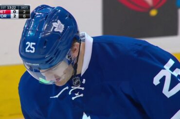 James van Riemsdyk snaps goalless drought