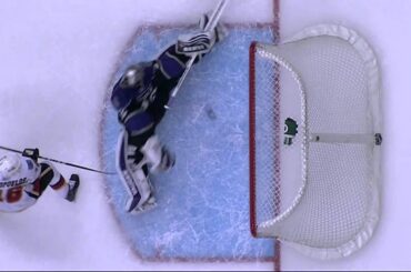 L.A Kings Jonathan Quick MAGICAL SAVE ***MUST SEE***