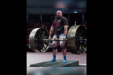 Strongman nearly dies for one more rep