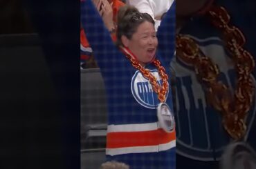 Worst Oilers fan ever? 🫣🫢