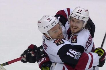 Coyotes' Ekman-Larsson beats Maple Leafs' Andersen thanks to Dvorak's screen