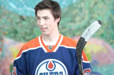 Edmonton Oilers' Ryan Nugent-Hopkins discovers the art of travel