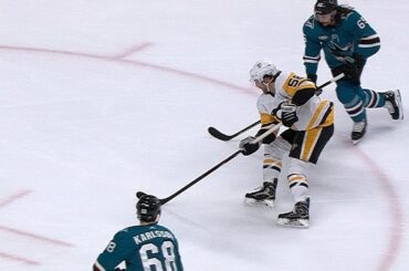 Kris Letang goes coast-to-coast, picks the corner backhanded