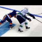 Bo Horvat goes wide on John Tavares, roofs shorty past Jaroslav Halak