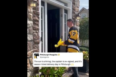 Sidney Crosby puts the fans over everything 🖤💛 (via @penguins/IG) #shorts