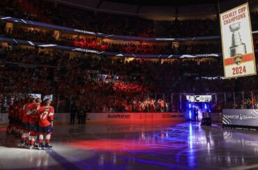 Panthers raise the Stanley Cup Banner 😺🐀🏆