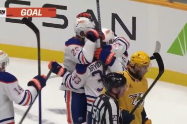 McDavid FINALLY did it